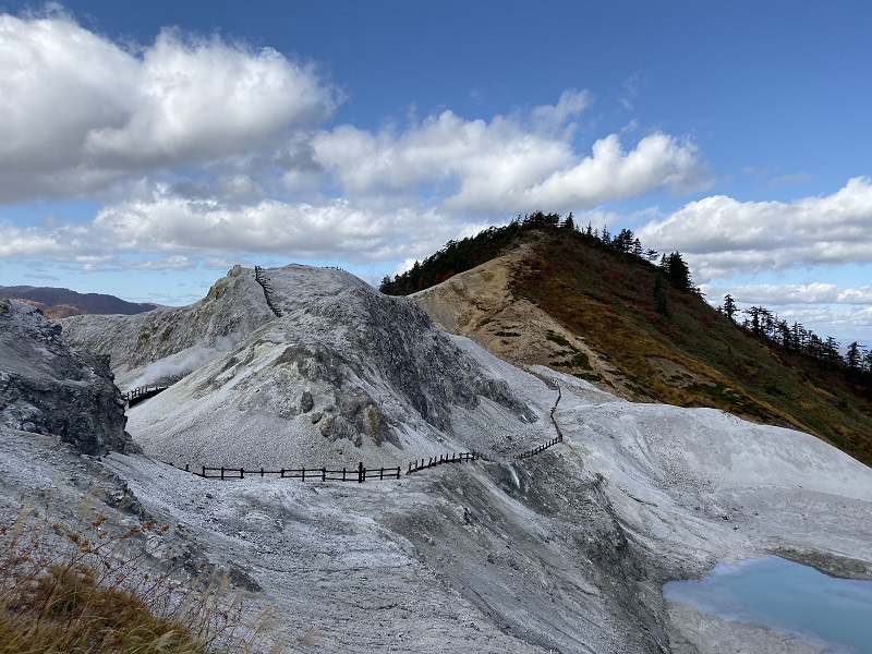 iphone 11proで撮影した秋田県川原毛地獄の紅葉の写真