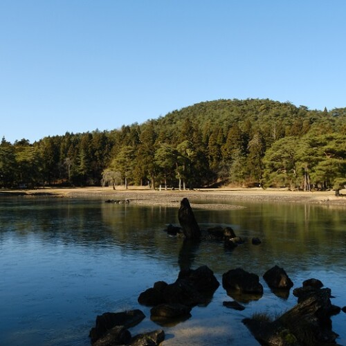 四寺回廊毛越寺の庭園の風景写真