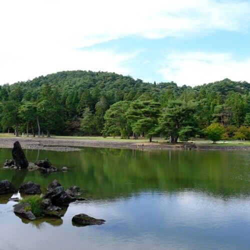 世界遺産毛越寺の10月の写真