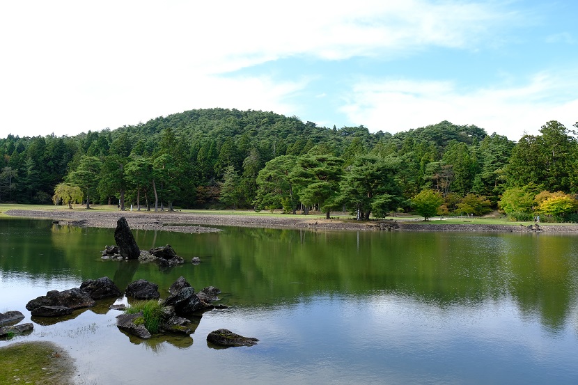 世界遺産毛越寺の10月の写真