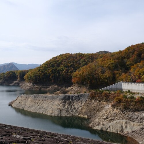 胆沢ダムの11月の風景写真