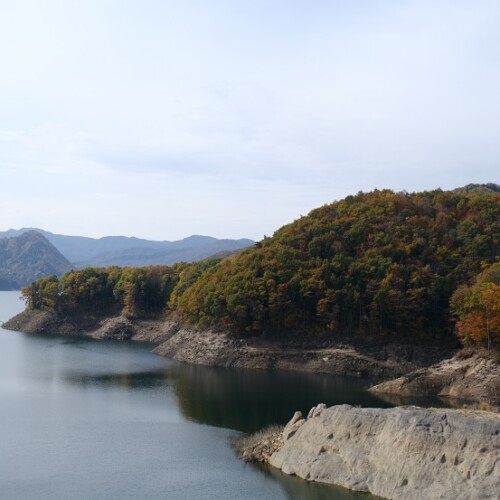 胆沢ダムの11月の風景写真