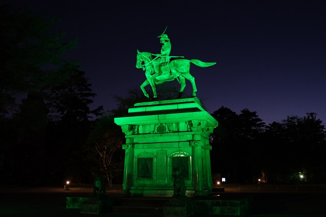 仙台城址公園の夜景の風景写真