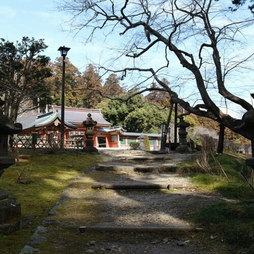 塩竈神社の境内の写真