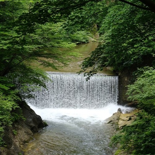 鳴子大橋の夏の7月の風景写真